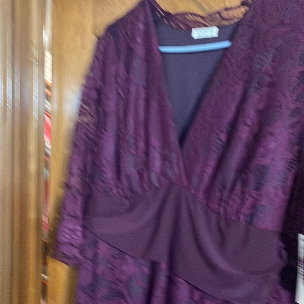 Formal Dress/Mother of Bride: Kiyonna  Red Dress w/ Elegant Design 2x - Picture 2 of 6